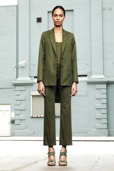 Look 19